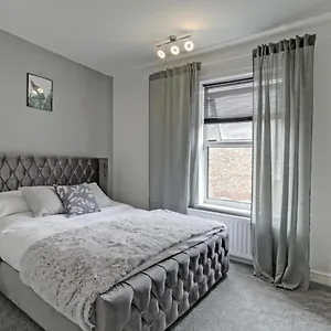 https://spring-halls-city-stay.yorkshirehotels.net