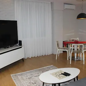 https://luxury-apartment.albaniahotels.org